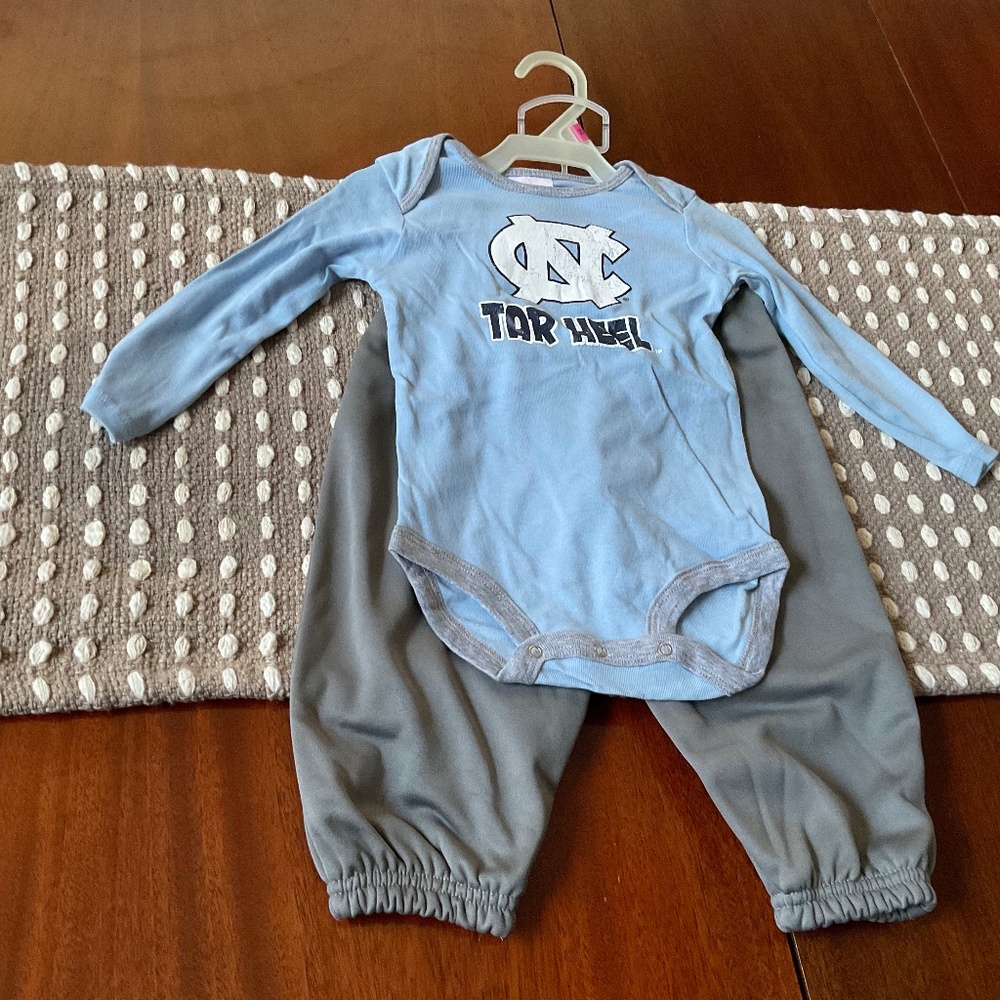 UNC Infant Carolina Blue/Grey Long Sleeve Bodysuit & Sweat Pants Size 18 mos
